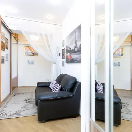 Апартаменти Roomer 31/3 Karl Marx Street 8 Мінськ