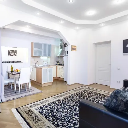 Roomer 31/3 Karl Marx Street 8 Мінськ