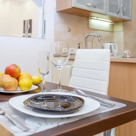 Roomer 31/3 Karl Marx Street 8 Апартаменти *
