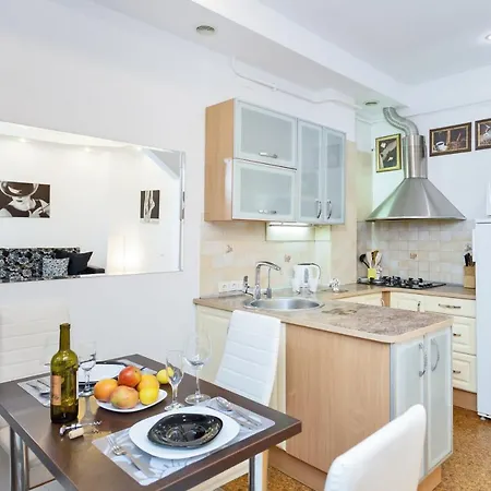 Roomer 31/3 Karl Marx Street 8 Мінськ